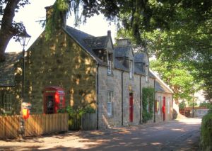 Cawdor shop on a sunny day